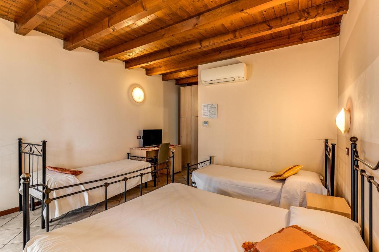 Agriturismo Pozzo Fiorito Castiglione Delle Stiviere Exterior foto