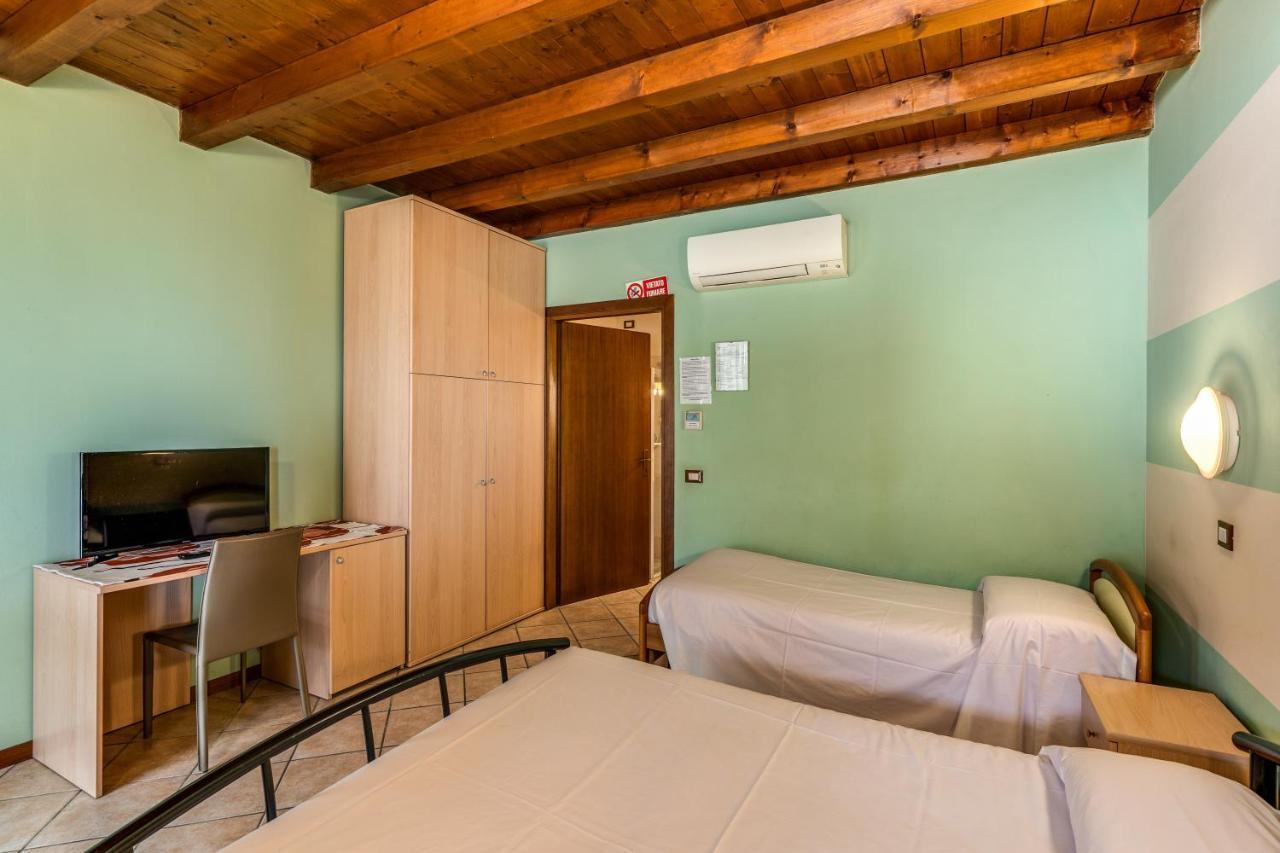 Agriturismo Pozzo Fiorito Castiglione Delle Stiviere Exterior foto