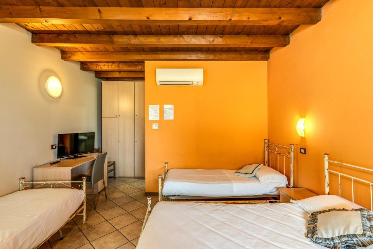 Agriturismo Pozzo Fiorito Castiglione Delle Stiviere Exterior foto