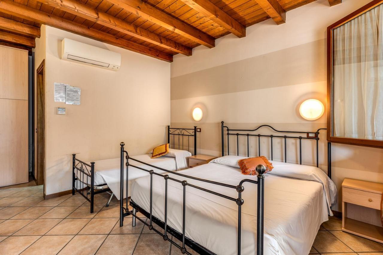 Agriturismo Pozzo Fiorito Castiglione Delle Stiviere Exterior foto